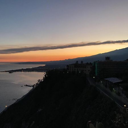 La Baia Dei Delfini Appartement Taormina Buitenkant foto