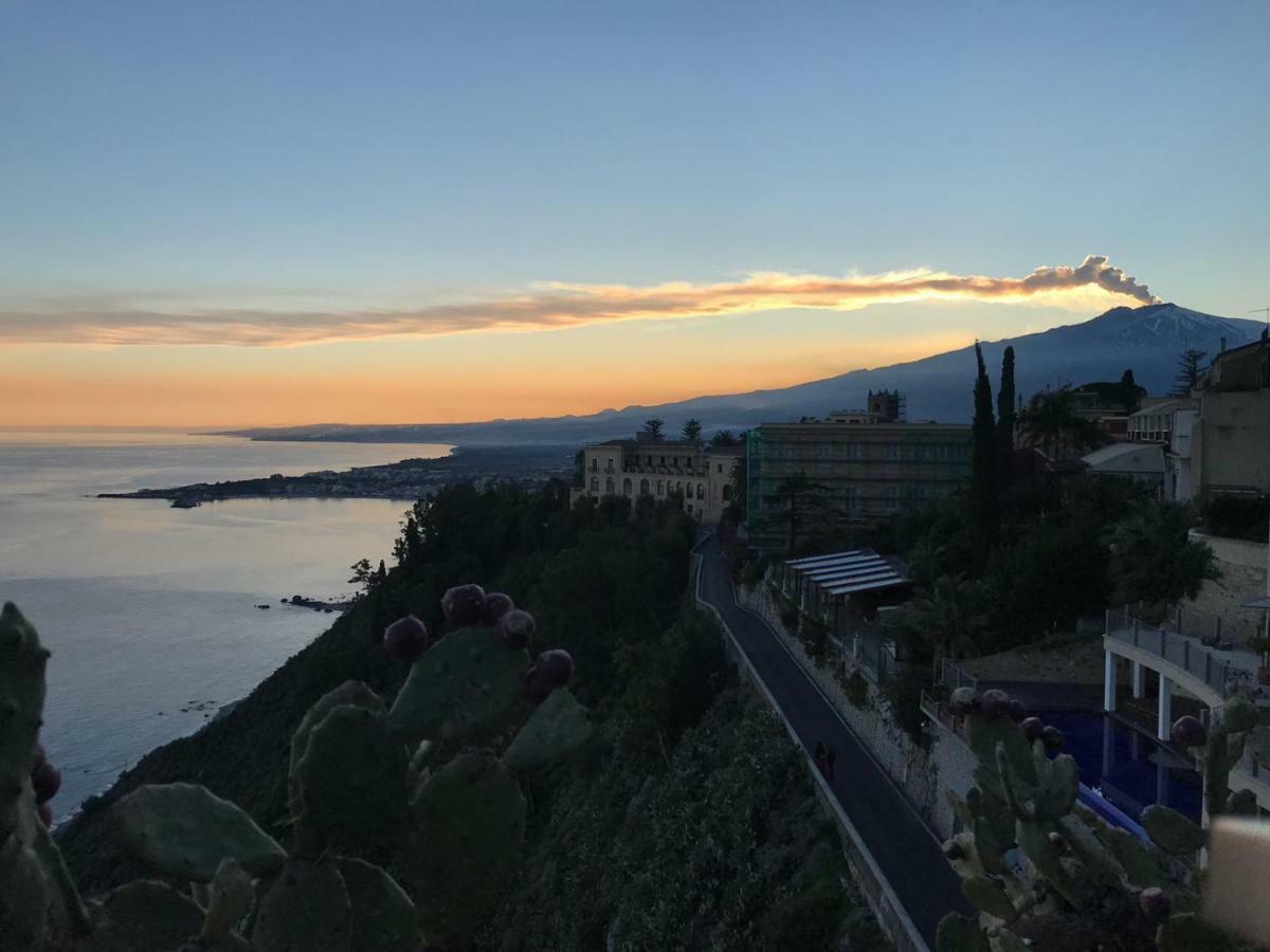 La Baia Dei Delfini Appartement Taormina Buitenkant foto