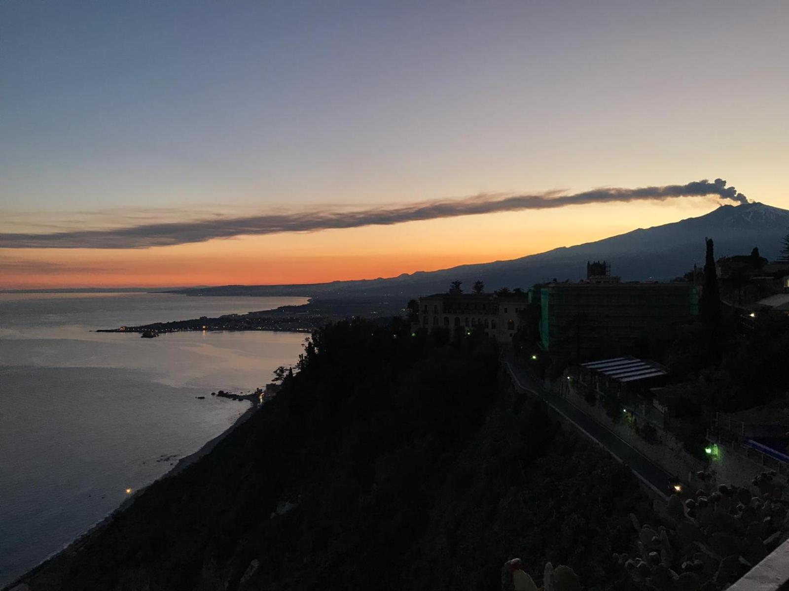 La Baia Dei Delfini Appartement Taormina Buitenkant foto