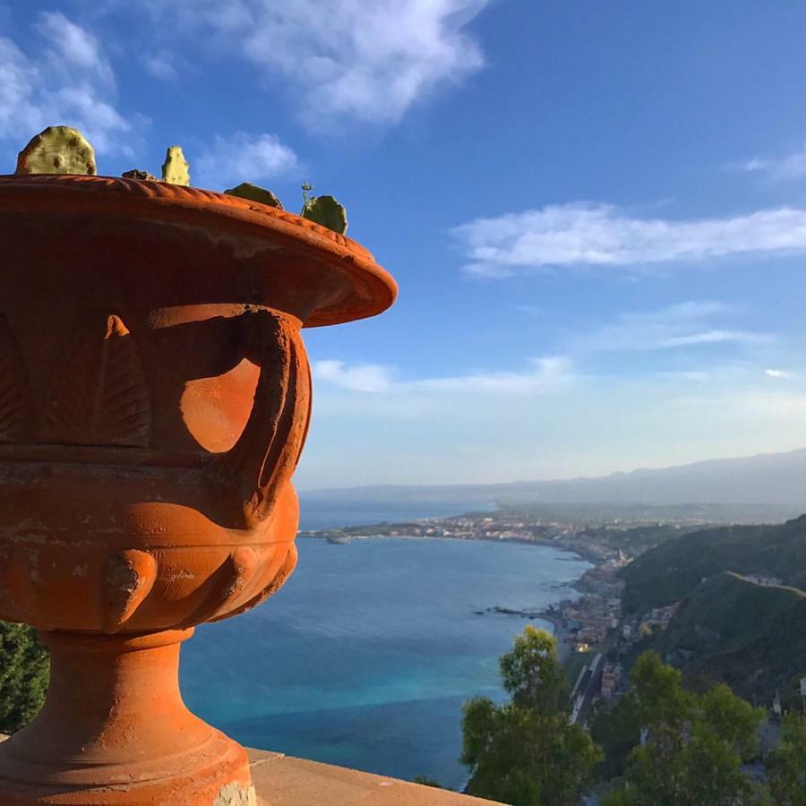 La Baia Dei Delfini Appartement Taormina Buitenkant foto