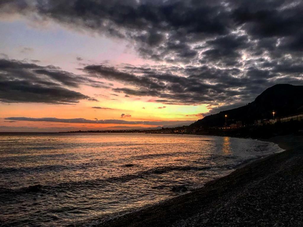 La Baia Dei Delfini Appartement Taormina Buitenkant foto