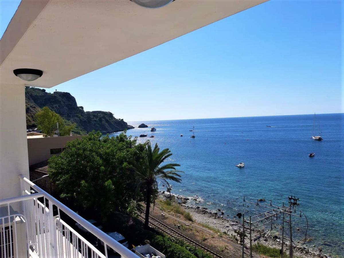 La Baia Dei Delfini Appartement Taormina Buitenkant foto