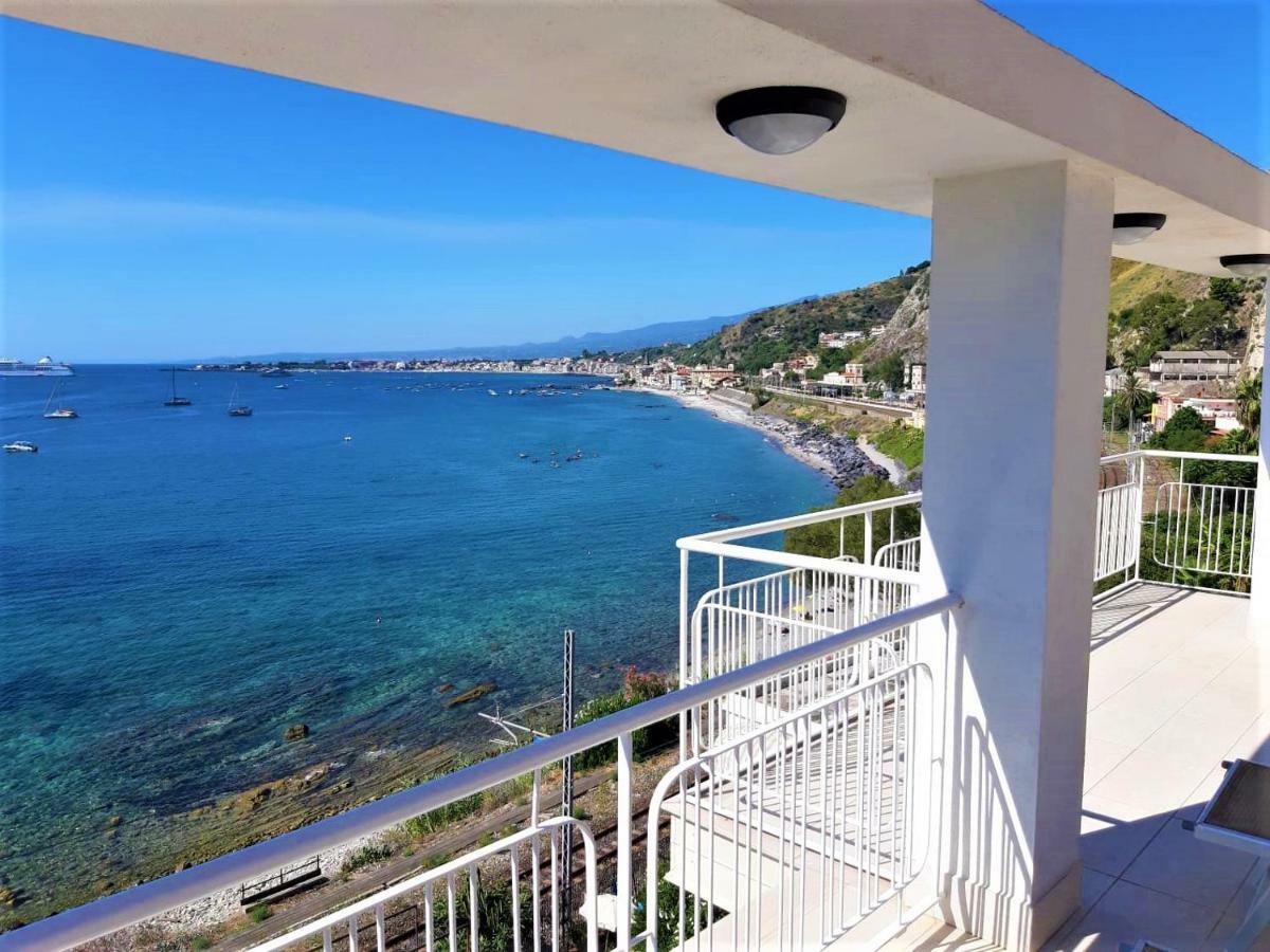 La Baia Dei Delfini Appartement Taormina Buitenkant foto